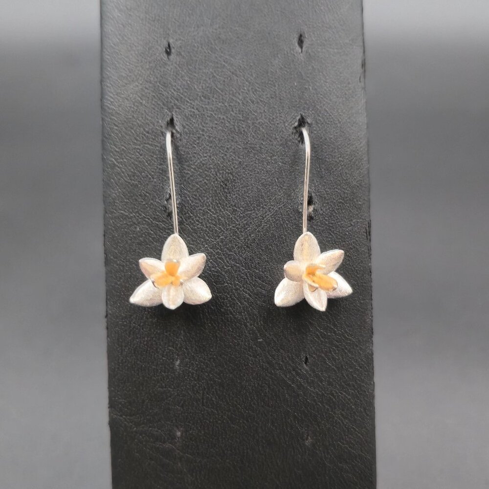 Sterling Silver Botanical Flower Long Dangle Earrings A7253